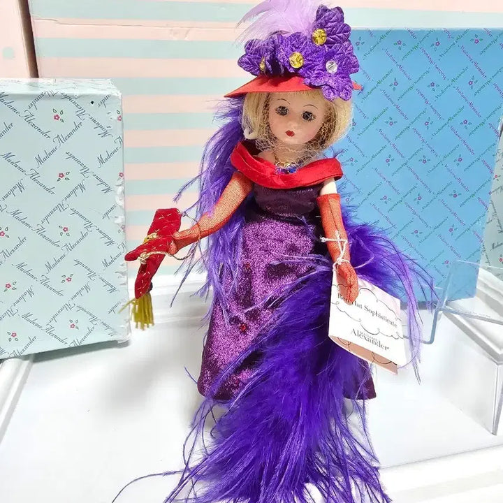 [BUNJANG] Madame Alexander Red Hat Sophisticate Doll / 마담 알렉산더 인형 레드햇 소피스티케이트