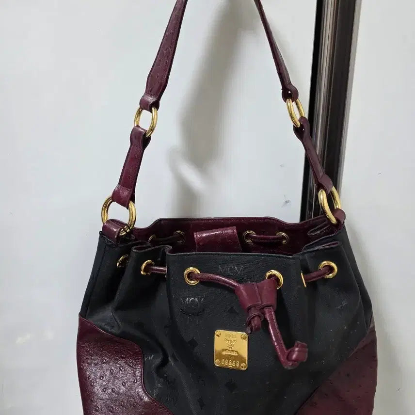 [SOLD OUT] MCM 블랙 숄더백 버킷백 가방