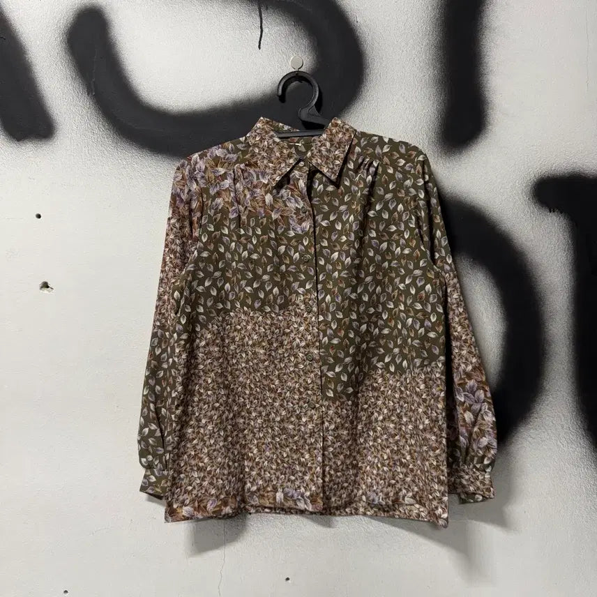 [BUNJANG] Vintage Flower Leaf Pattern Cropped Blouse / VTG 빈티지 플라워 리프 풀 패턴 크롭 블라우스