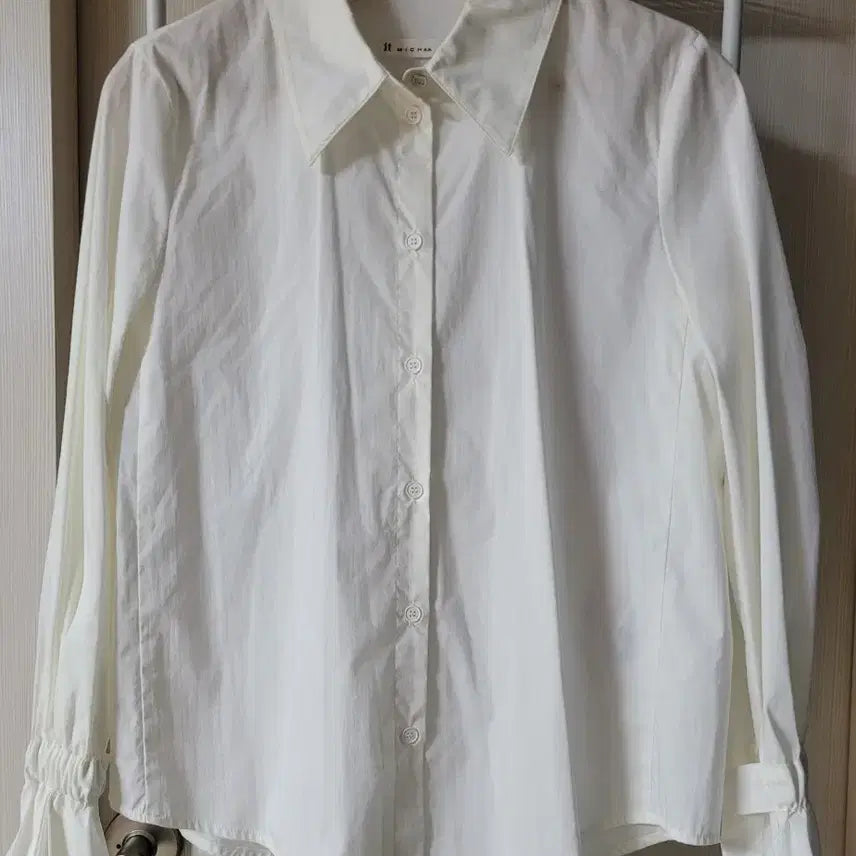 [SOLD OUT] it MICHAA 화이트 셔츠형 블라우스 88-94-165