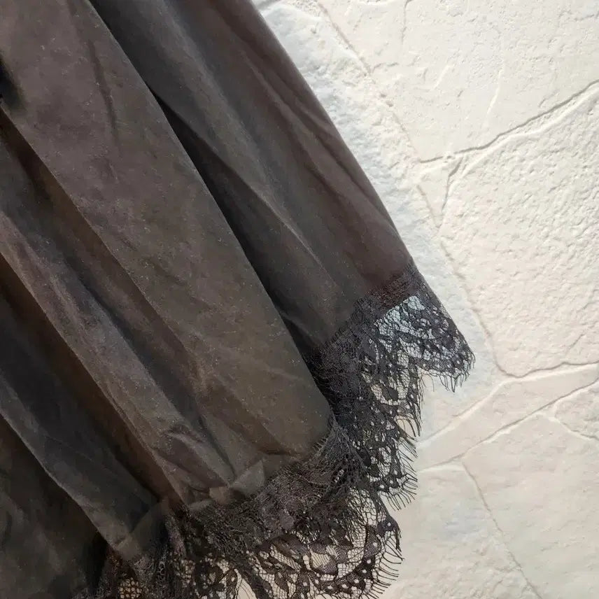[SOLD OUT] 레이스블랙 롱스커트 (새상품)