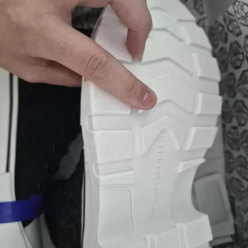[BUNJANG] Alexander McQueen Tread Slick e41 Sneakers / 알렉산더맥퀸 트레드 슬릭 e41 새상품