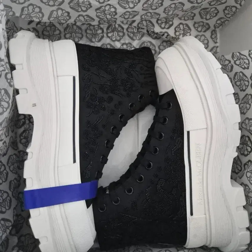 [BUNJANG] Alexander McQueen Tread Slick e41 Sneakers / 알렉산더맥퀸 트레드 슬릭 e41 새상품
