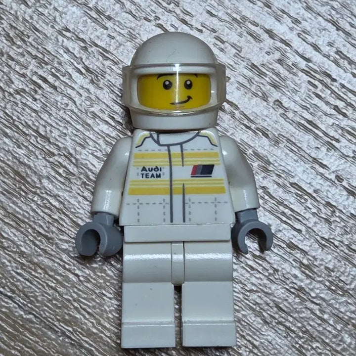 [BUNJANG] LEGO 76897 1985 Audi Sport Quattro S1 Minifigure / 레고 76897 1985 아우디 스포트 콰트로 S1 미니피규어