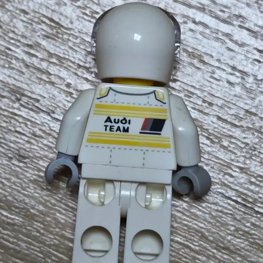 [BUNJANG] LEGO 76897 1985 Audi Sport Quattro S1 Minifigure / 레고 76897 1985 아우디 스포트 콰트로 S1 미니피규어