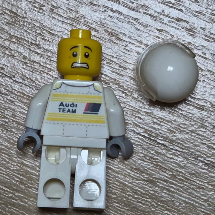 [BUNJANG] LEGO 76897 1985 Audi Sport Quattro S1 Minifigure / 레고 76897 1985 아우디 스포트 콰트로 S1 미니피규어