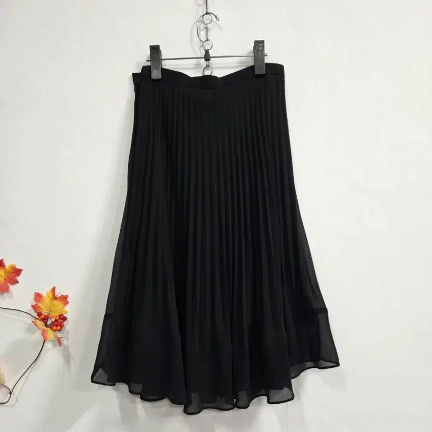 [BUNJANG] ing:v Black Pleated Long Skirt / ing:v 블랙 플리츠 롱 스커트 29