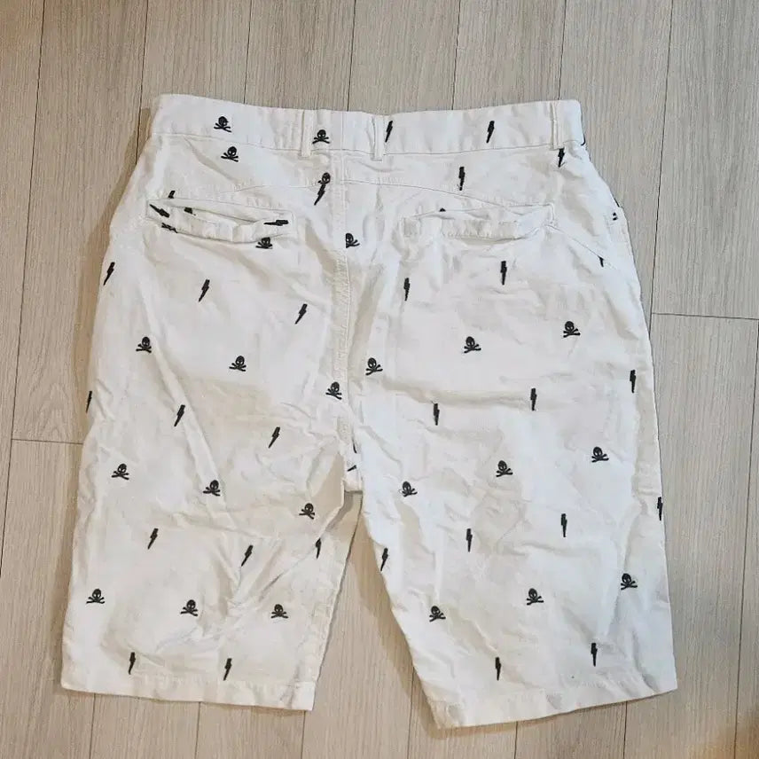 [BUNJANG] Philipp Plein White Patterned Shorts / 필립플레인 화이트 패턴반바지 30~31