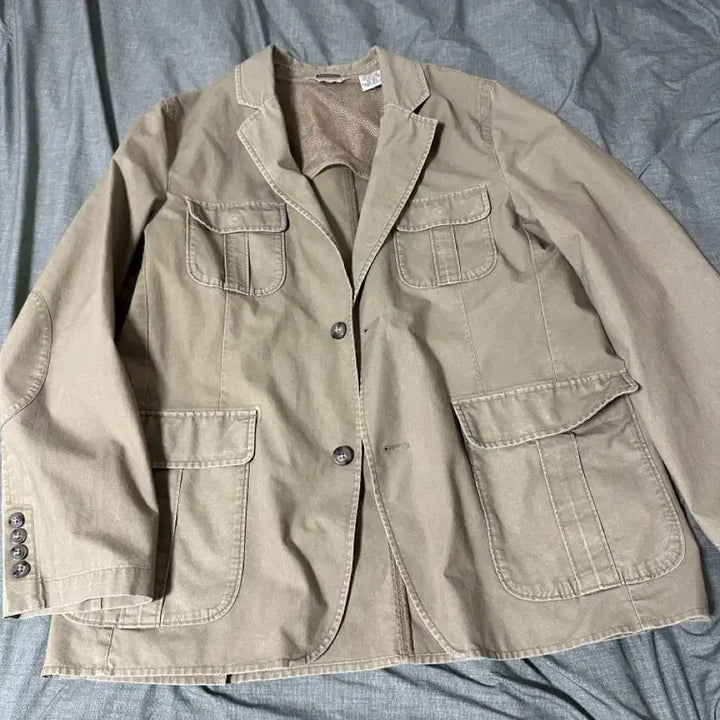 [SOLD OUT] 엘엘빈 헌팅자켓 착샷O