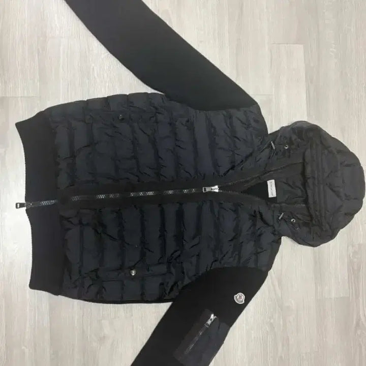 [SOLD OUT] 몽클레어 니트패딩