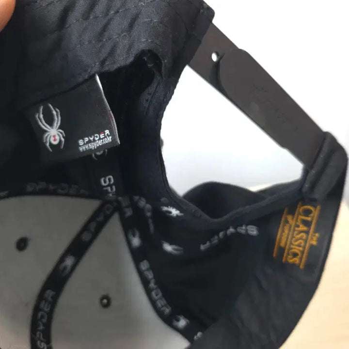 [SOLD OUT] 남 프리 스파이더 스냅백 모자