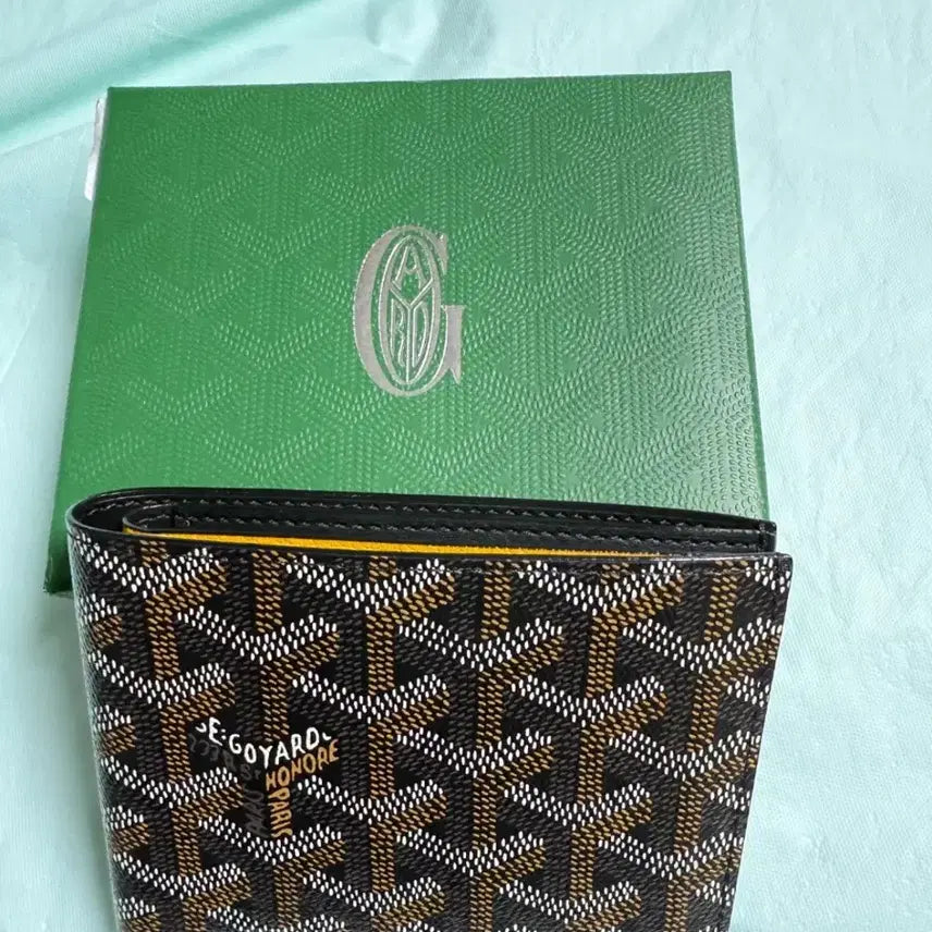 [SOLD OUT] 고야드 블랙탄 반지갑