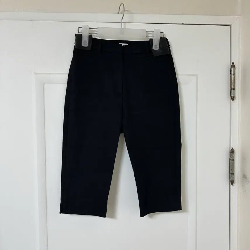 [SOLD OUT] 시에 벨라 카프리 팬츠 블랙 XS