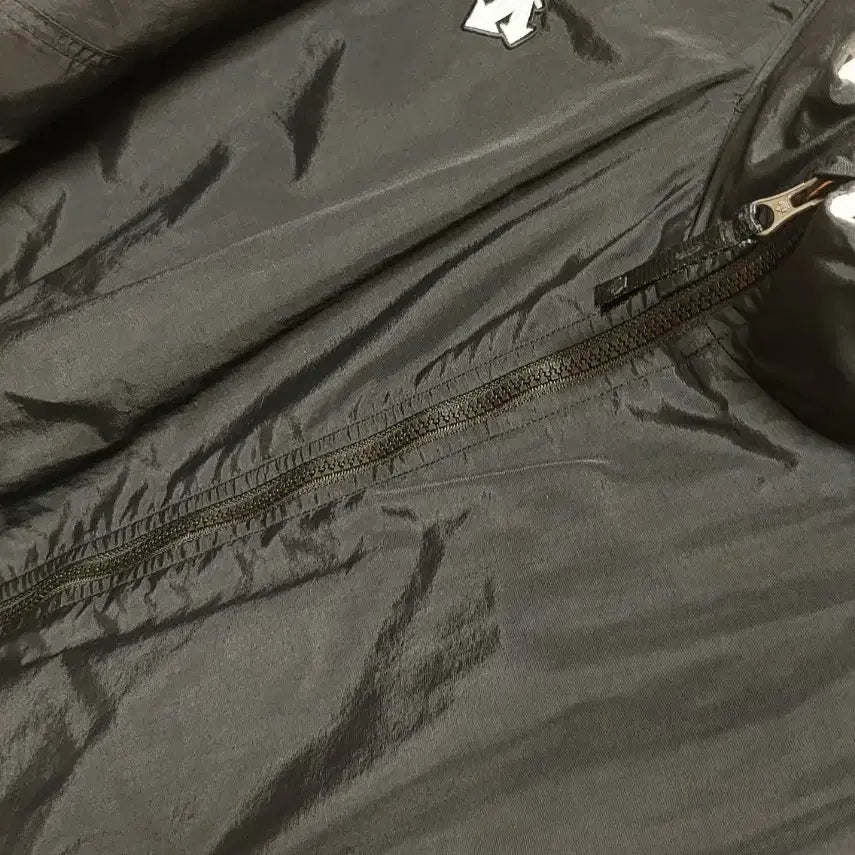 [BUNJANG] Descente Windbreaker Jacket Black / [XL] 데상트 춘추 바람막이 점퍼 블랙252