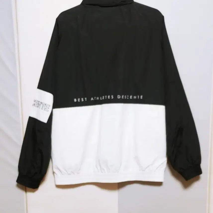 [BUNJANG] Descente Windbreaker Jacket Black / [XL] 데상트 춘추 바람막이 점퍼 블랙252