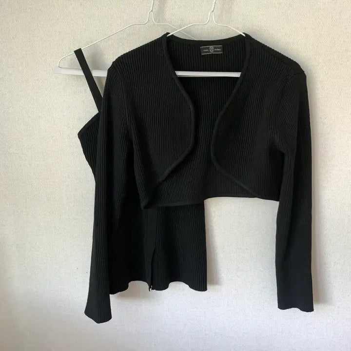[BUNJANG] Riri&amp;Co Ribbed Knit Bolero Set / 리리앤코 골지 니트볼레로세트 블랙