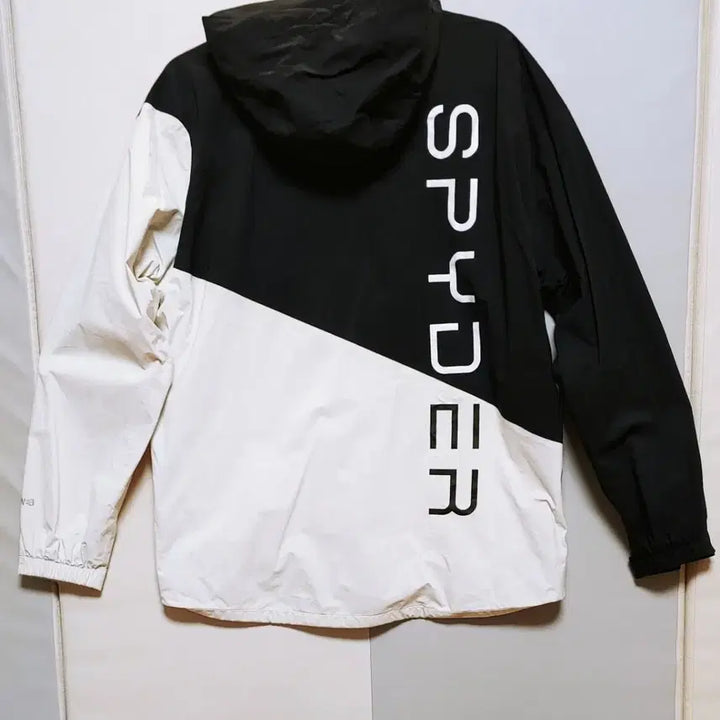 [SOLD OUT] [XL] 스파이더  바람막이점퍼 블랙화이트253