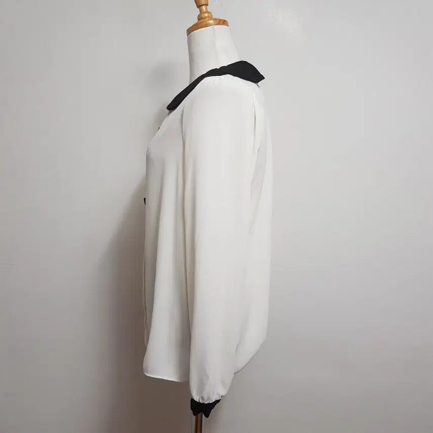 [BUNJANG] KERRI White Blouse / 4846/KERRI 여 free사이즈 화이트블라우스/내옷방
