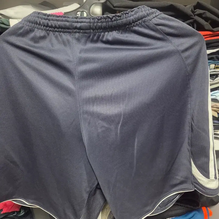 [BUNJANG] Three-Stripe Navy Shorts / 삼선 반바지 네이비