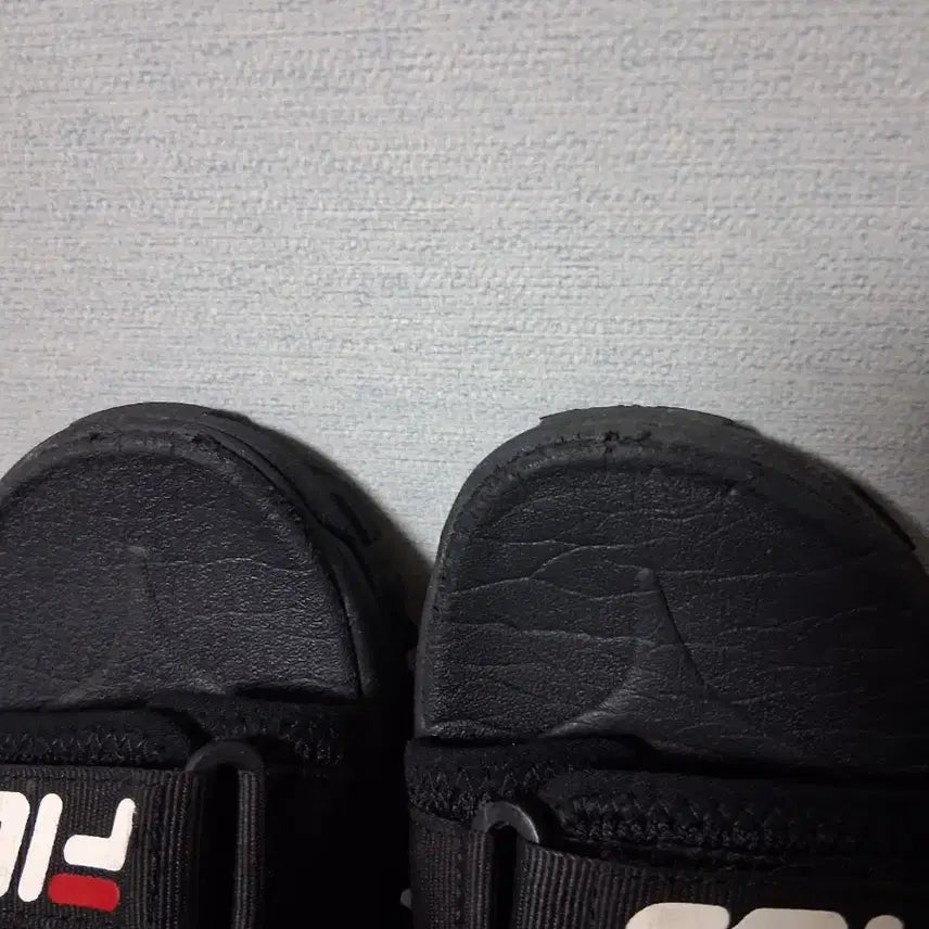 [SOLD OUT] 휠라 여성 샌들 (230)