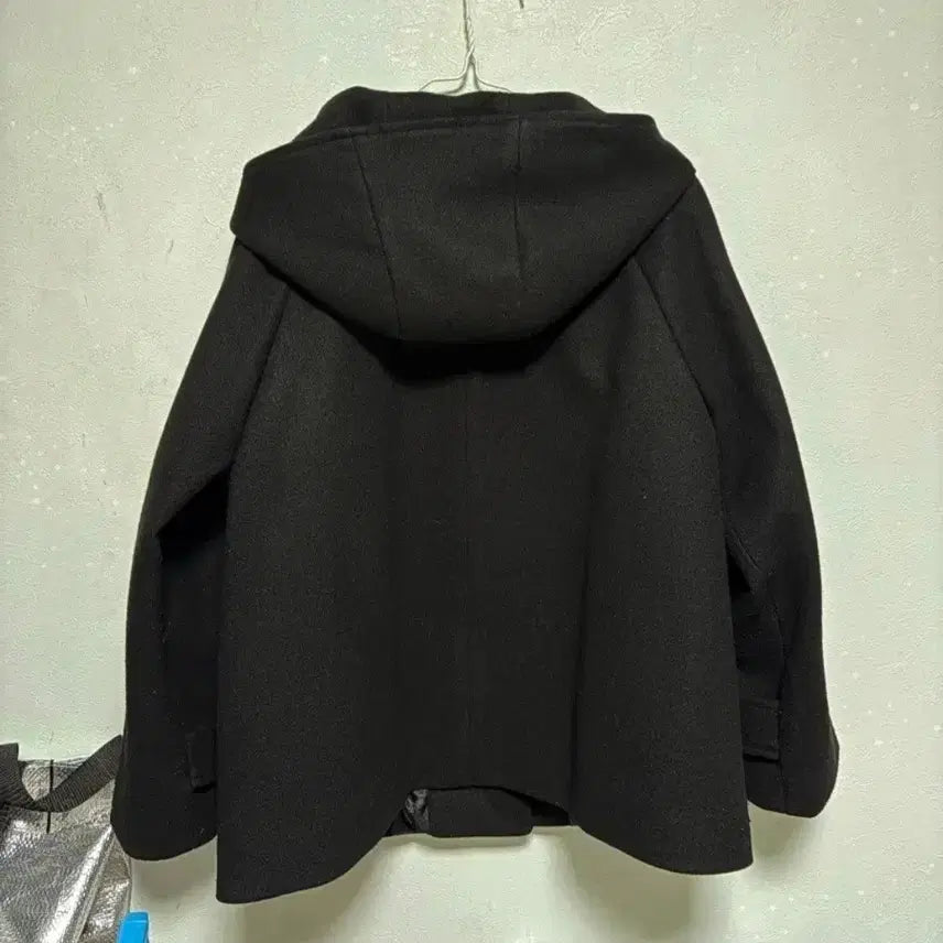 [BUNJANG] Black Quilted Hooded Wool Coat / 안감 누빔 블랙 후드 모직 코트 교신