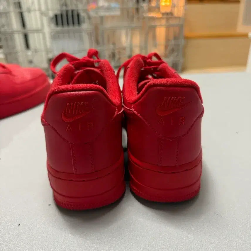 [BUNJANG] Nike Air Force Triple Red Sneakers / 나이키 에어포스 트리플레드 240 (박스X)