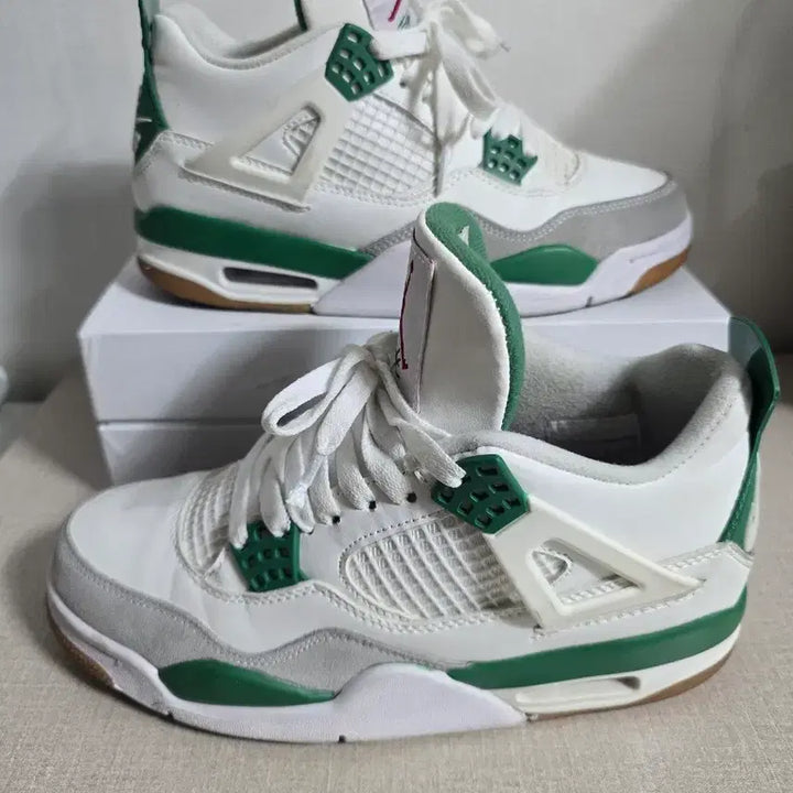 [BUNJANG] Nike Jordan 4 SB Sneakers / 나이키 조던 4 SB