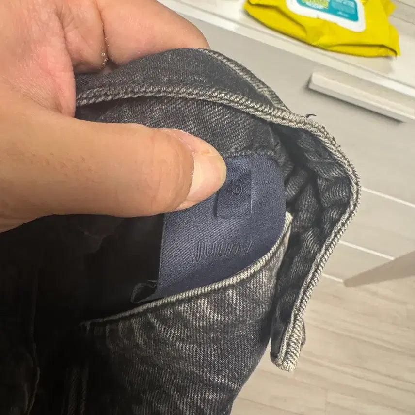 [BUNJANG] Juun.J 23FW Distressed Pants / 준지 23fw 디스 팬츠 46사이즈