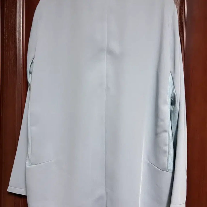 [BUNJANG] Latt By T Round Neck Top / 래트바이티 라운드넥 탑