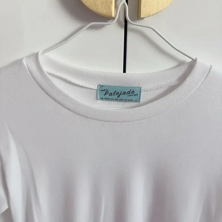 [BUNJANG] Pale Jade Snap Button Slit T-shirt / [새상품]페일제이드 스냅단추 슬릿티셔츠