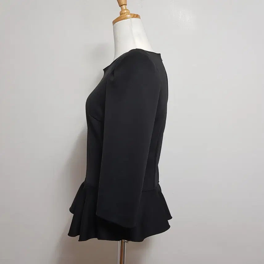 [BUNJANG] My Closet Black Unbalanced Blouse / 4851/라운드블라우스 여 free사이즈 블랙언발란스블라우스/내옷방