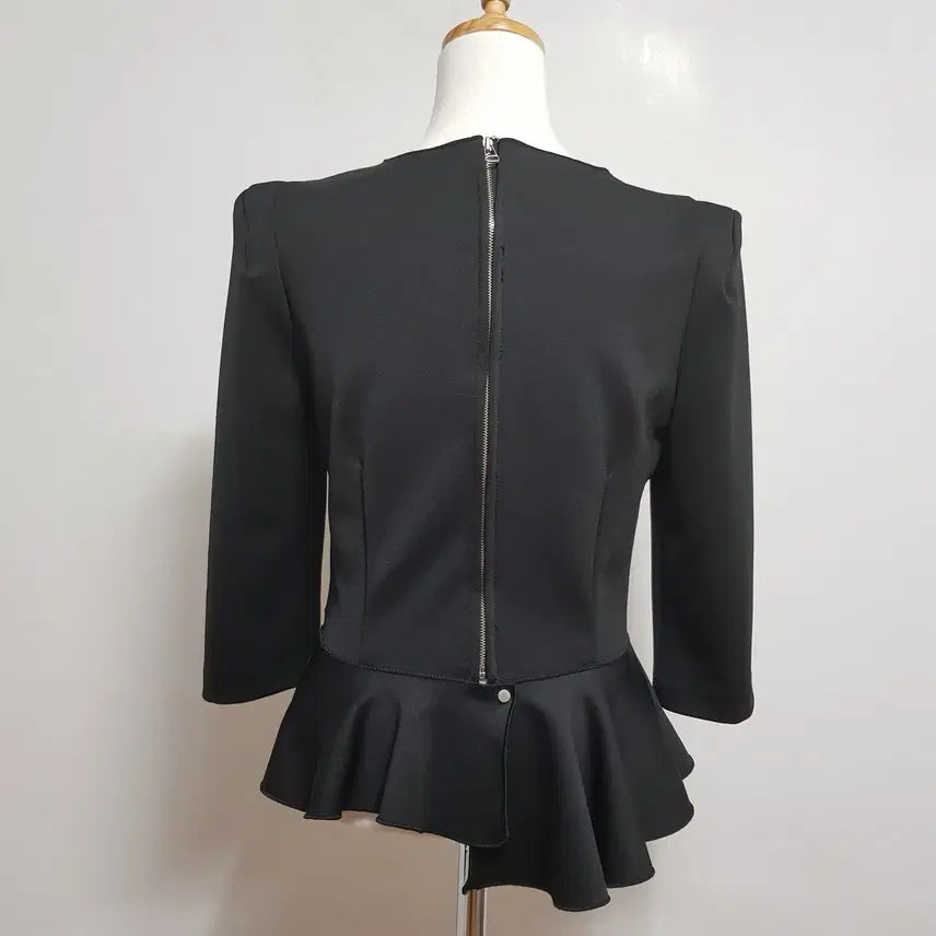 [BUNJANG] My Closet Black Unbalanced Blouse / 4851/라운드블라우스 여 free사이즈 블랙언발란스블라우스/내옷방