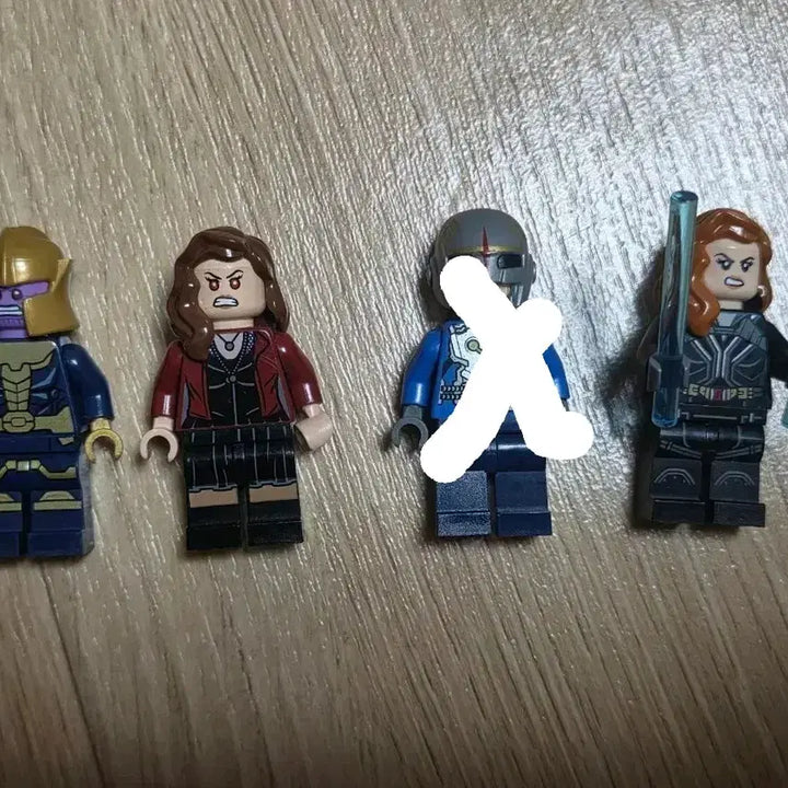 [BUNJANG] LEGO Marvel Minifigures Thanos, Yelena, Black Widow / 레고 마블 미니피규어 타노스 엘레나 블랙위도우