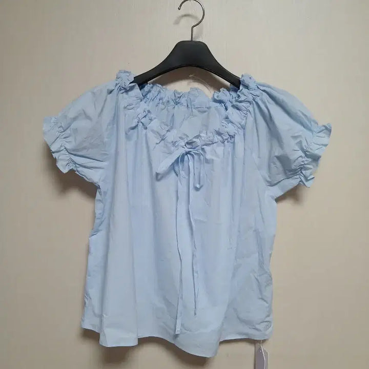 [BUNJANG] HANE Frill Blouse (Sky Blue) - Size M / HANE 하네 프릴 블라우스 M 새상품