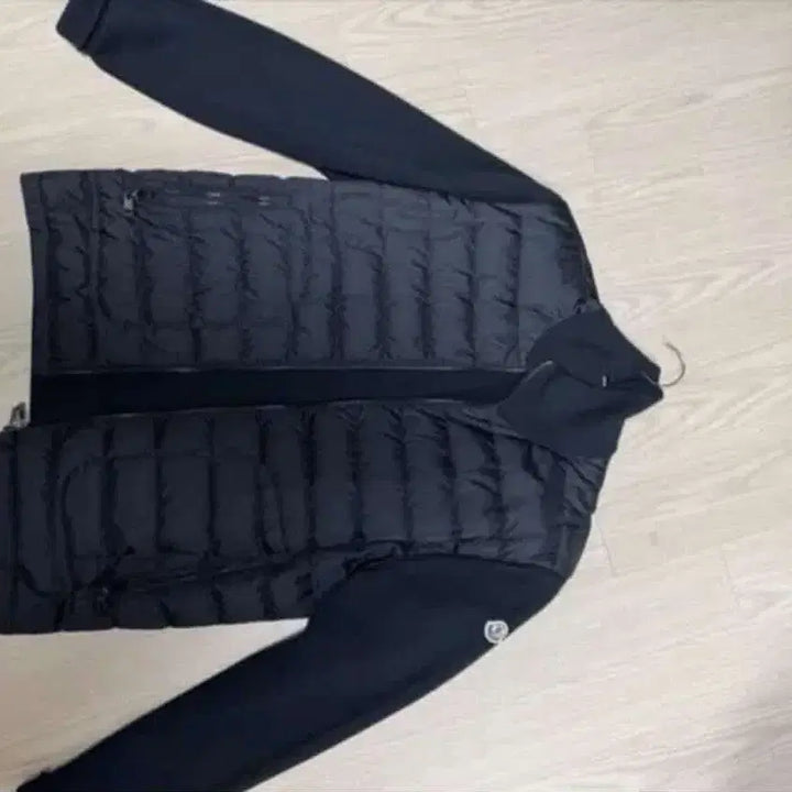 [SOLD OUT] 몽클레어 니트패딩