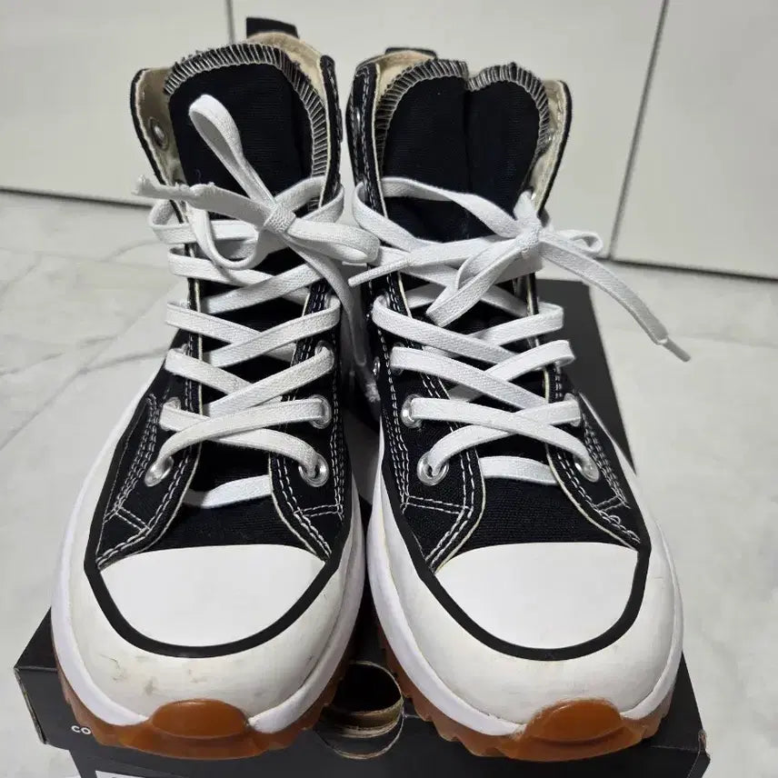 [BUNJANG] Converse Run Star Hike Black Sneakers / 컨버스 런스타 하이크 블랙 225 (~240)운동화