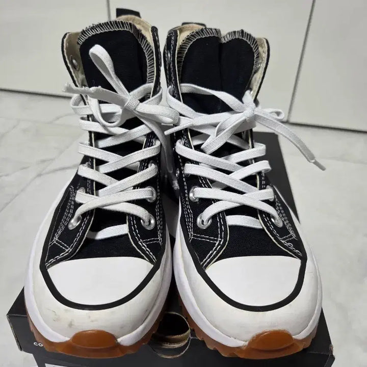 [BUNJANG] Converse Run Star Hike Black Sneakers / 컨버스 런스타 하이크 블랙 225 (~240)운동화