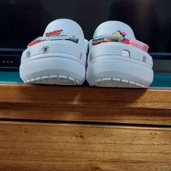 [BUNJANG] Crocs Classic Platform Sandals W7 / 크록스 클래식 플랫폼 샌들.W7. 240
