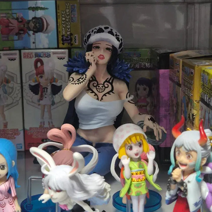 [BUNJANG] One Piece Trafalgar Law Resin Figure / 원피스 트라팔가 로우 여성화 레진피규어