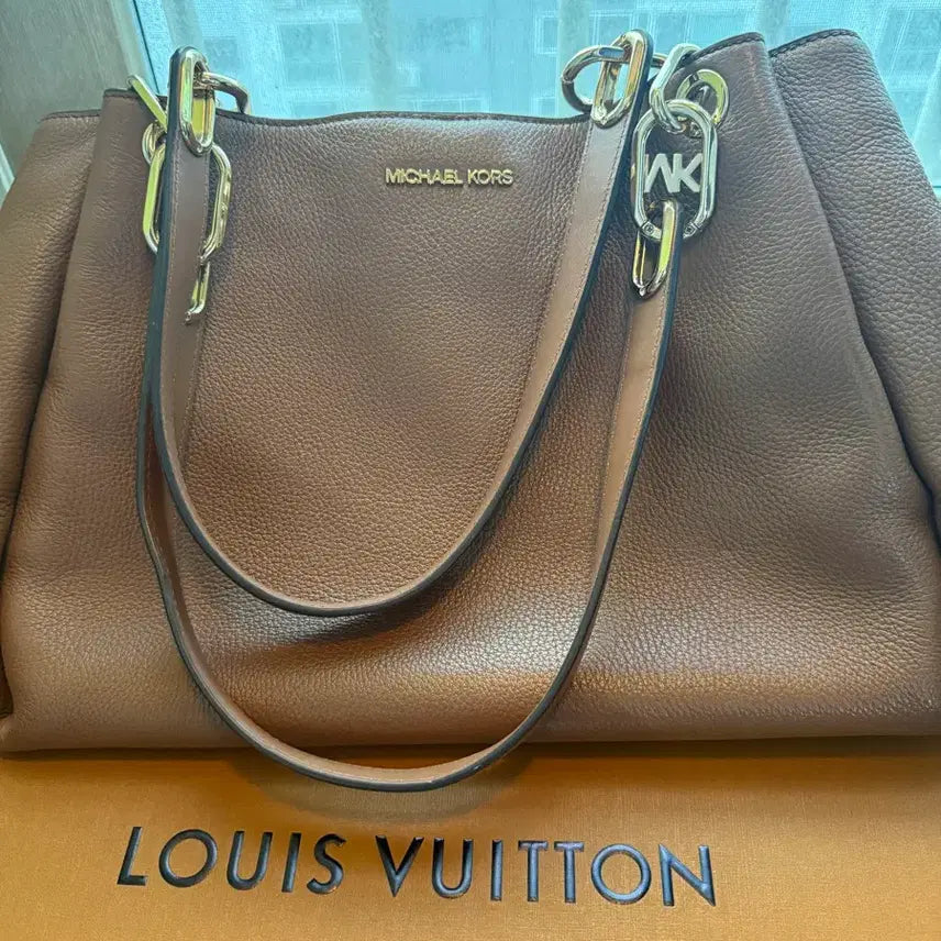 [BUNJANG] Michael Kors Genuine Brown Leather Shoulder Bag / 마이클코어스 정품 브라운 숄더백