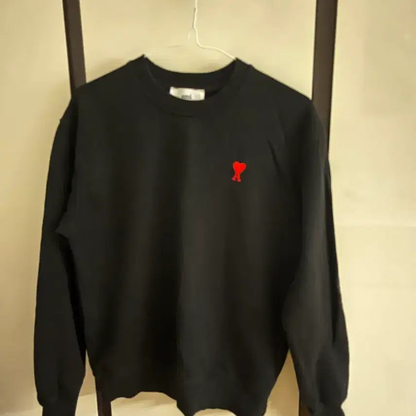 [BUNJANG] Ami Sweatshirt / 아미 맨투맨