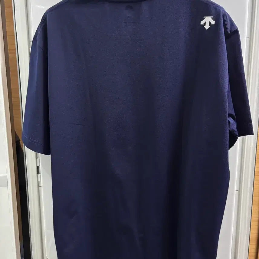 [BUNJANG] Descente Navy T-Shirt XL / 새상품급) 데상트 네이비 반팔티 105 XL