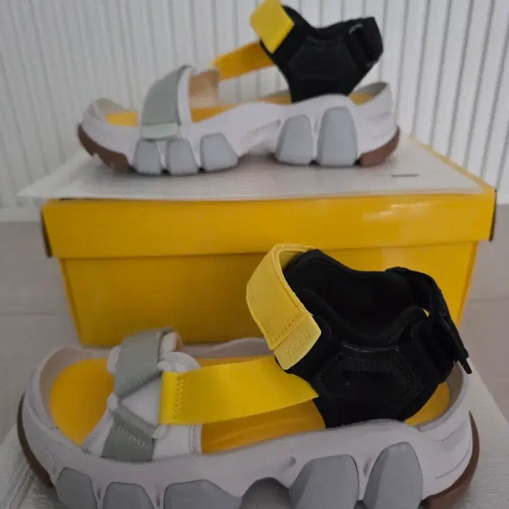 [SOLD OUT] 오니츠카타이거 덴티그레 샌들-37