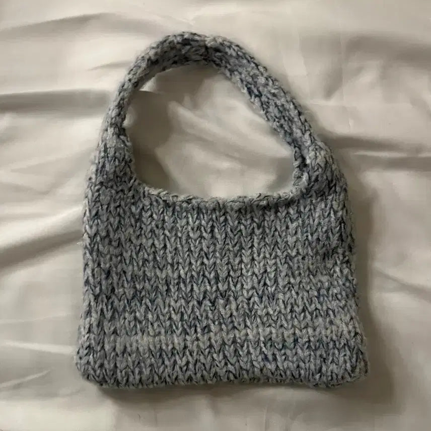 [BUNJANG] Hince Knit Shoulder Bag Blue / 힌스 니트 뜨개 가방 숄더백 블루