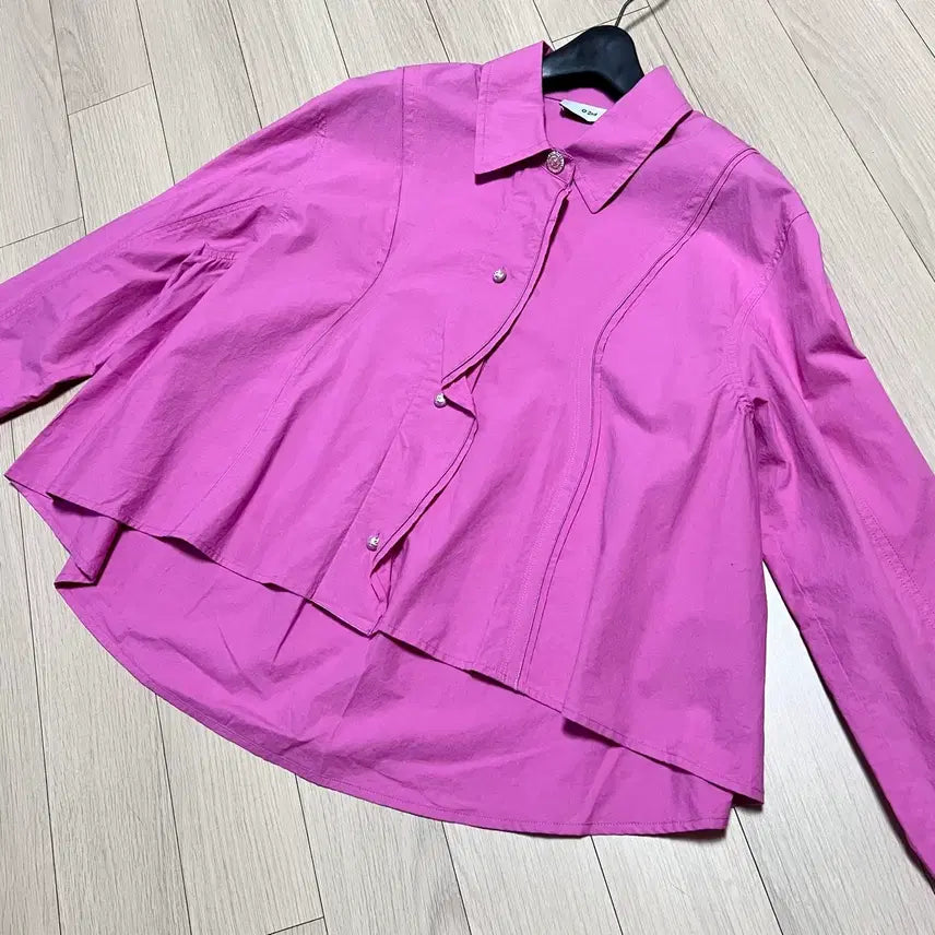 [BUNJANG] O2nd A-Line Ruffle Blouse / 23년 한섬 오즈세컨 O2nd 바스락 코튼 A라인 프릴 블라우스 셔츠핑크