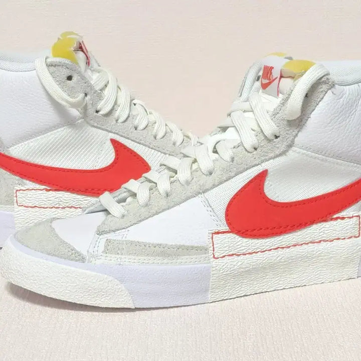 [BUNJANG] Nike Blazer Mid 77 White/Red Sneakers / 나이키 블레이저 미드 77 화이트/레드 255mm (새상품)