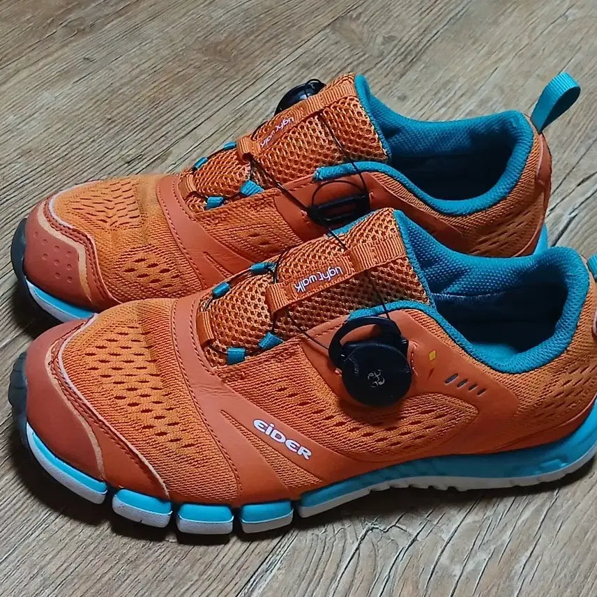 [BUNJANG] Aider Orange Dial Sneakers / 아이더 오렌지 다이얼 운동화 235