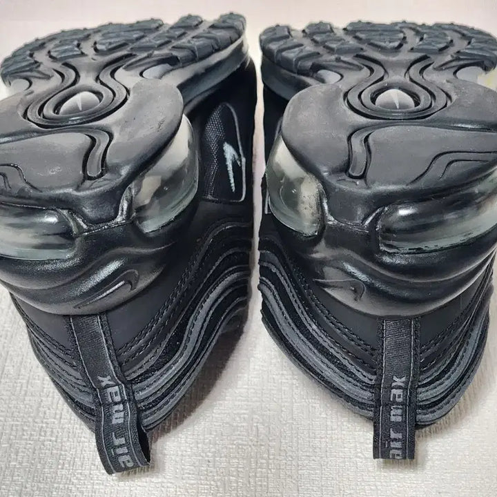 [BUNJANG] Nike Air Max 97 Black Sneakers / 나이키 에어맥스 97 블랙 250mm