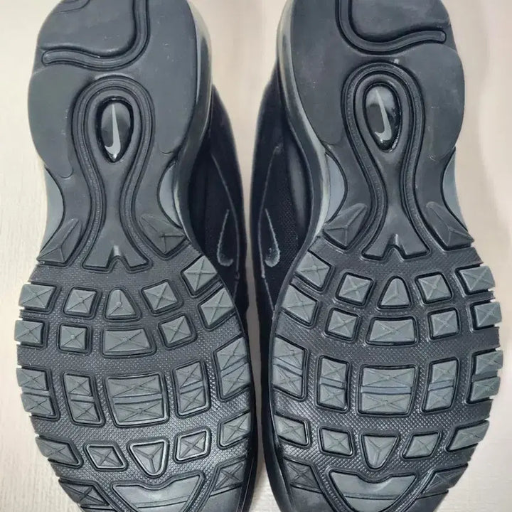 [BUNJANG] Nike Air Max 97 Black Sneakers / 나이키 에어맥스 97 블랙 250mm