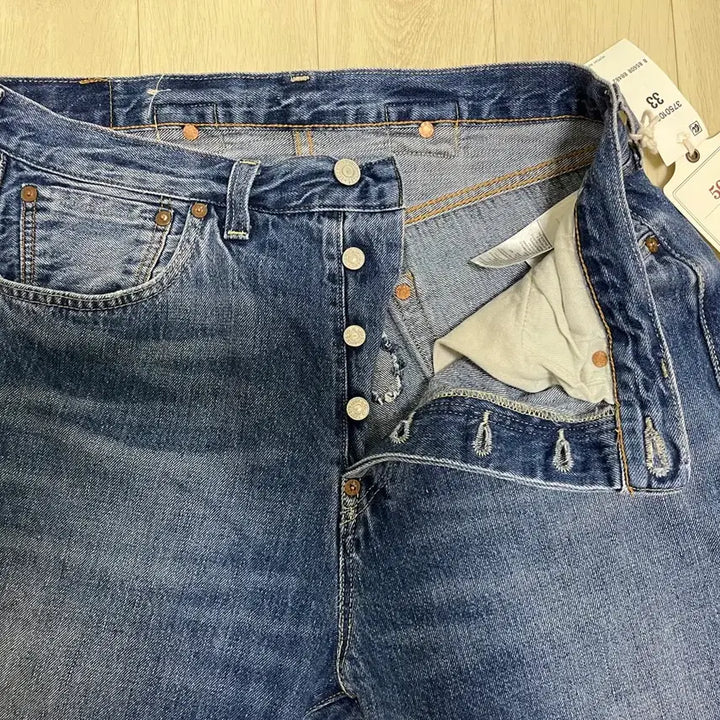 [SOLD OUT] 리바이스빈티지클로딩 LVC 37501 VELZY 크롭 콘밀 33사이즈